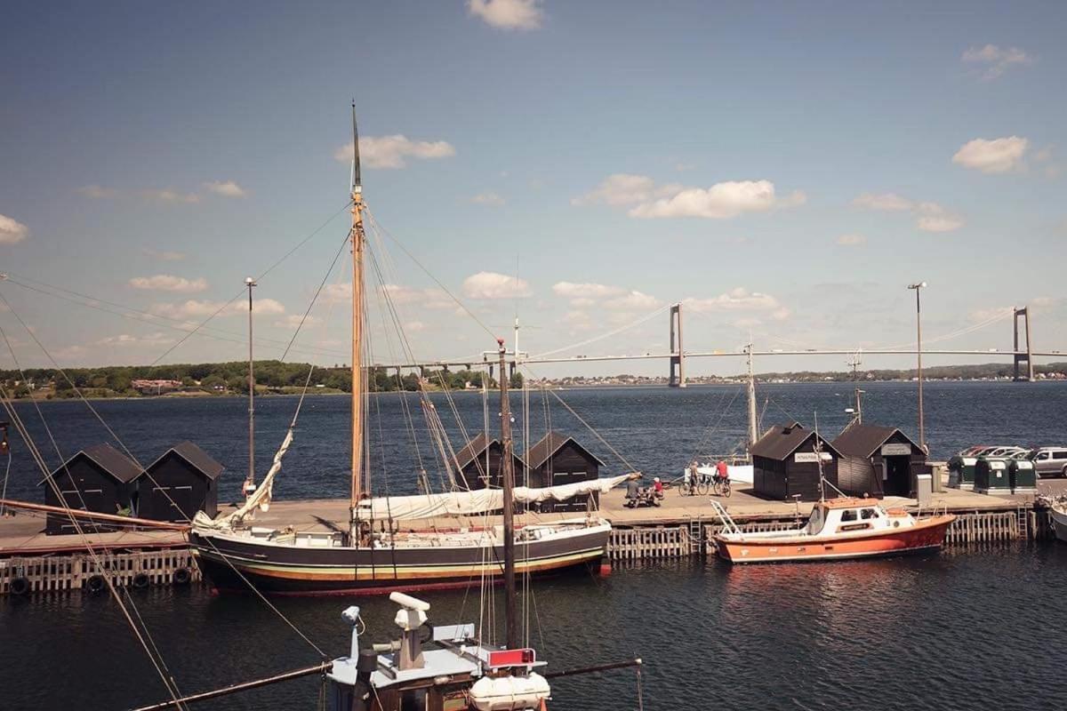 Dock House 95-97 Daire Middelfart Dış mekan fotoğraf